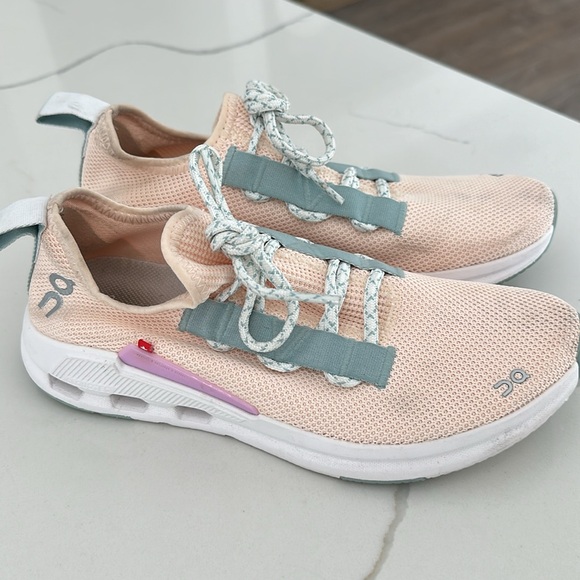 OC Tennis Shoes - Picture 3 of 3